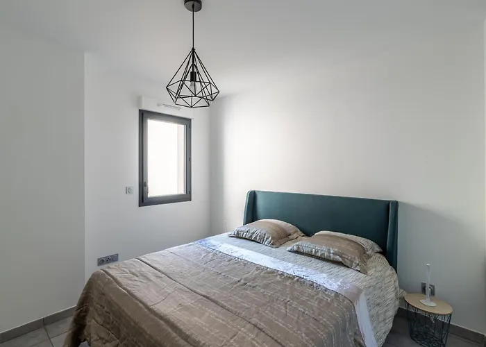 L'eclat De Stagnola דירה